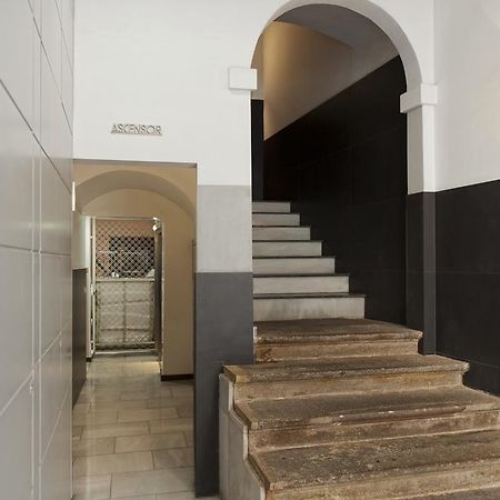 Mh Apartments Liceo Барселона Екстер'єр фото