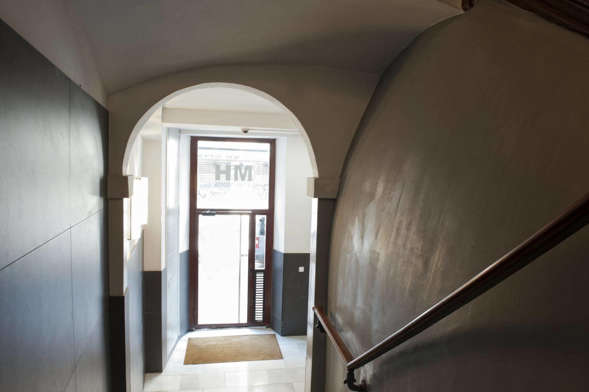Mh Apartments Liceo Барселона Екстер'єр фото