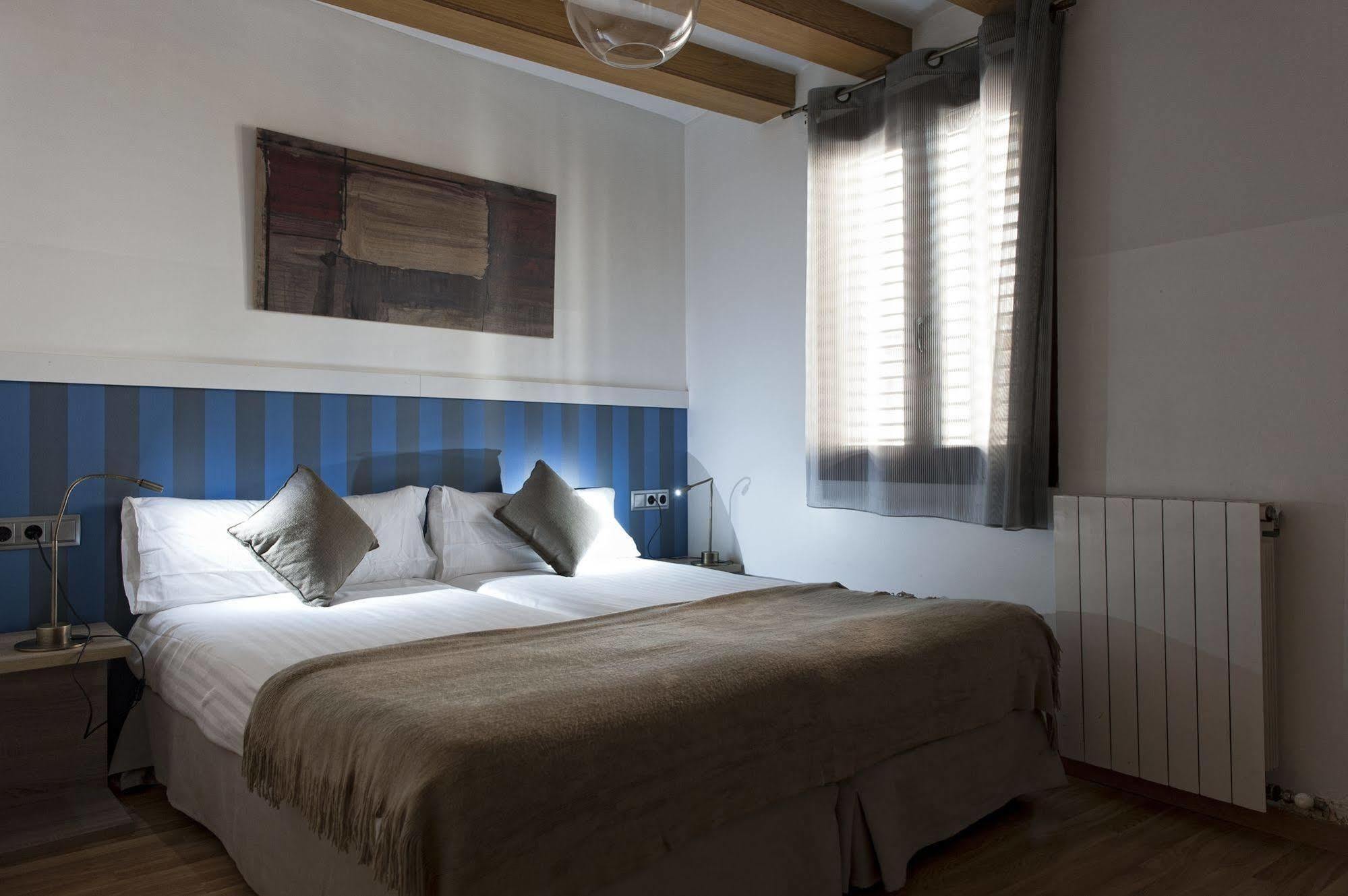 Mh Apartments Liceo Барселона Екстер'єр фото