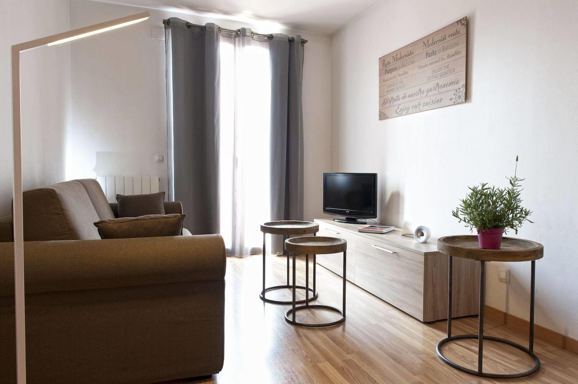 Mh Apartments Liceo Барселона Екстер'єр фото