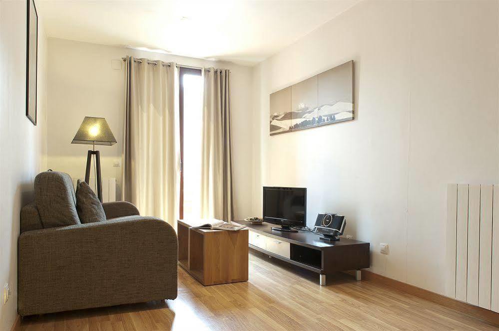 Mh Apartments Liceo Барселона Екстер'єр фото