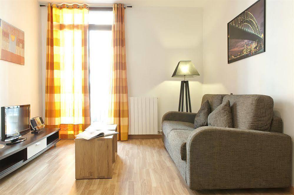 Mh Apartments Liceo Барселона Екстер'єр фото